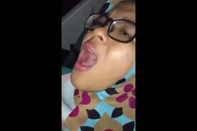 Bokep Jilbab Cewek Hijab Kejang di Dalam Mobil, Rekaman Tersembunyi yang Paling Mengejutkan Komunitas