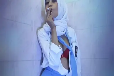 Deva Jilbonddevita Hijab Ngentot Toket Gede, Satu Malam yang Membuat Namanya Abadi